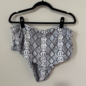 Chic Snakeskin Bikini Bottom